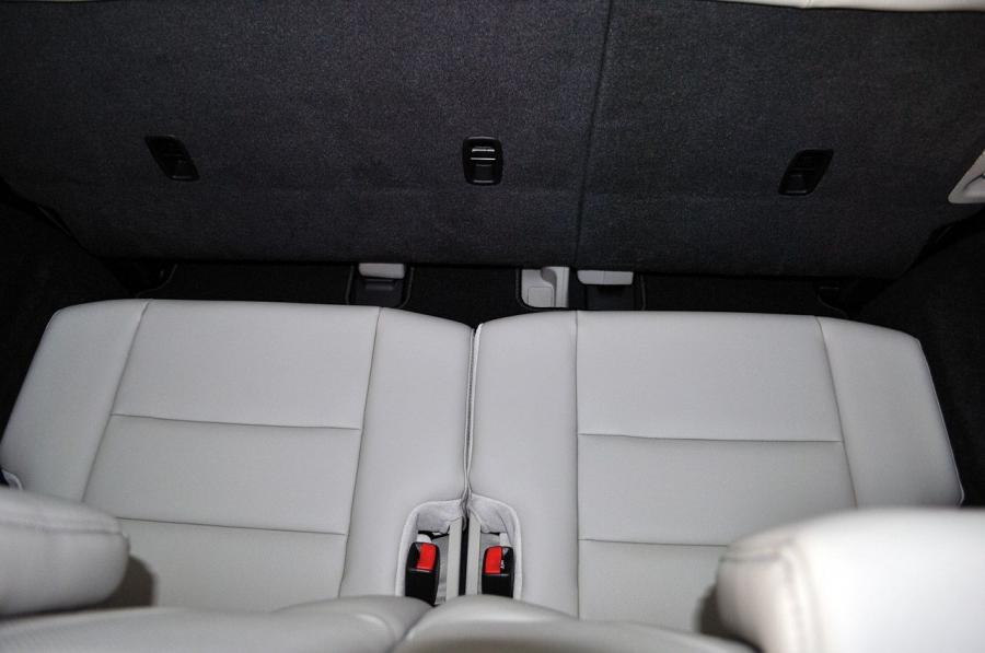 Интерьер Acura MDX (YD2) 2010 года  (фото 13 из 56)